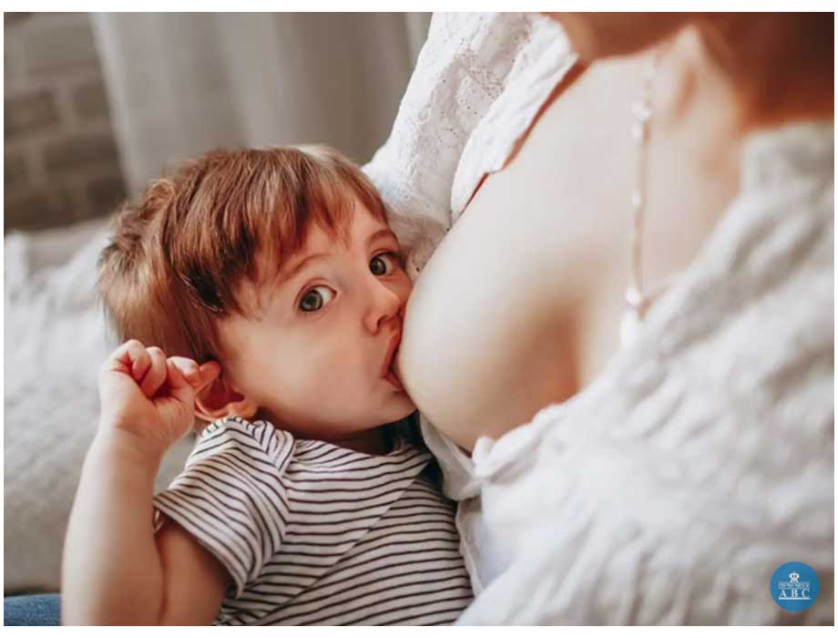 Centro Médico Pediátrico Crecer - La lactancia materna tiene una  importancia en el desarrollo y salud del bebé; también, con la recuperación  de la madre y la unión entre madre e hijo.